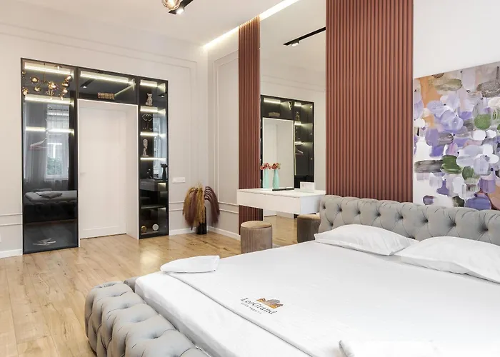 Leogrand Apartments On Leontovycha 17