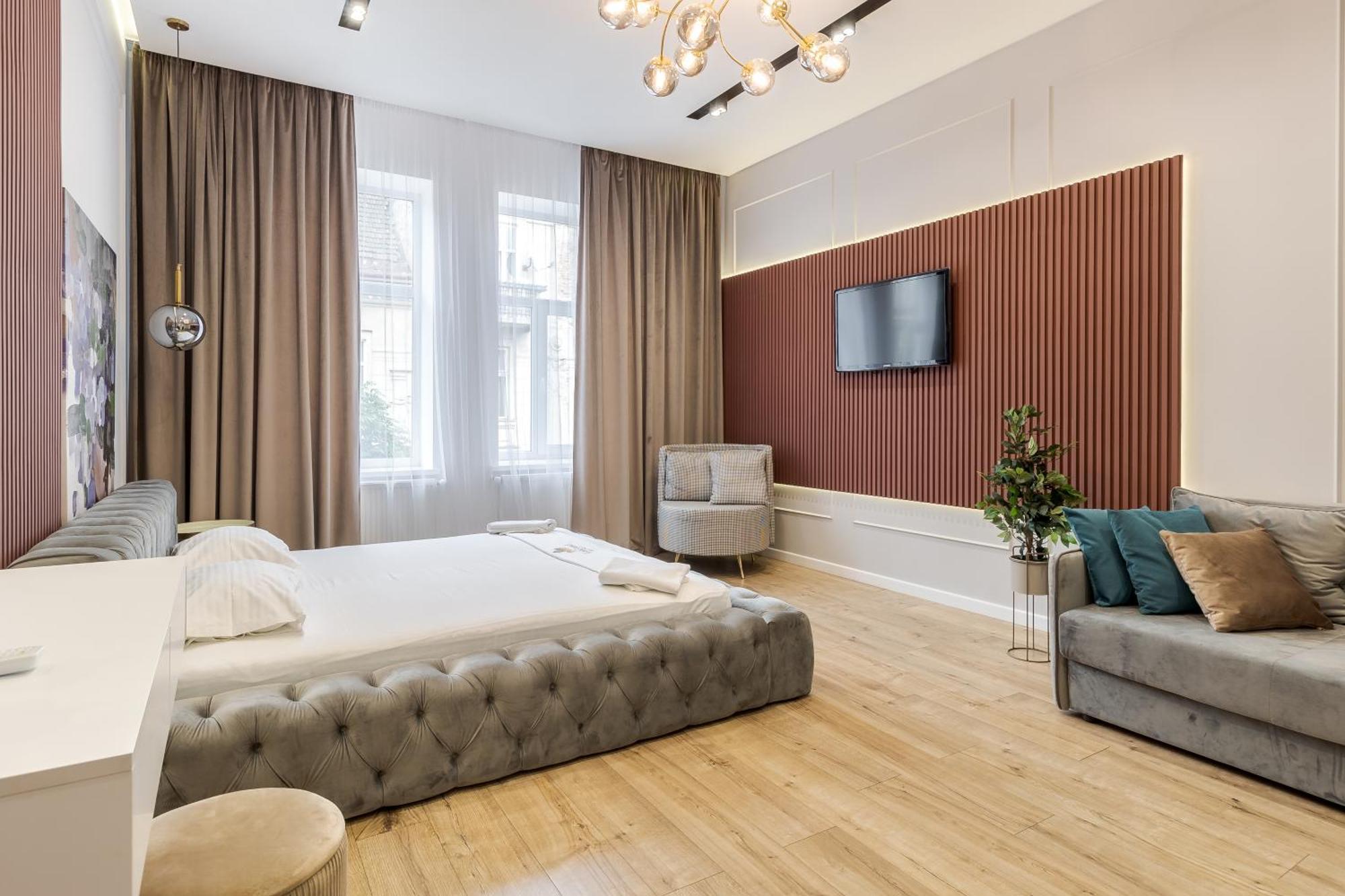 Leogrand On Leontovycha 17 Apartment