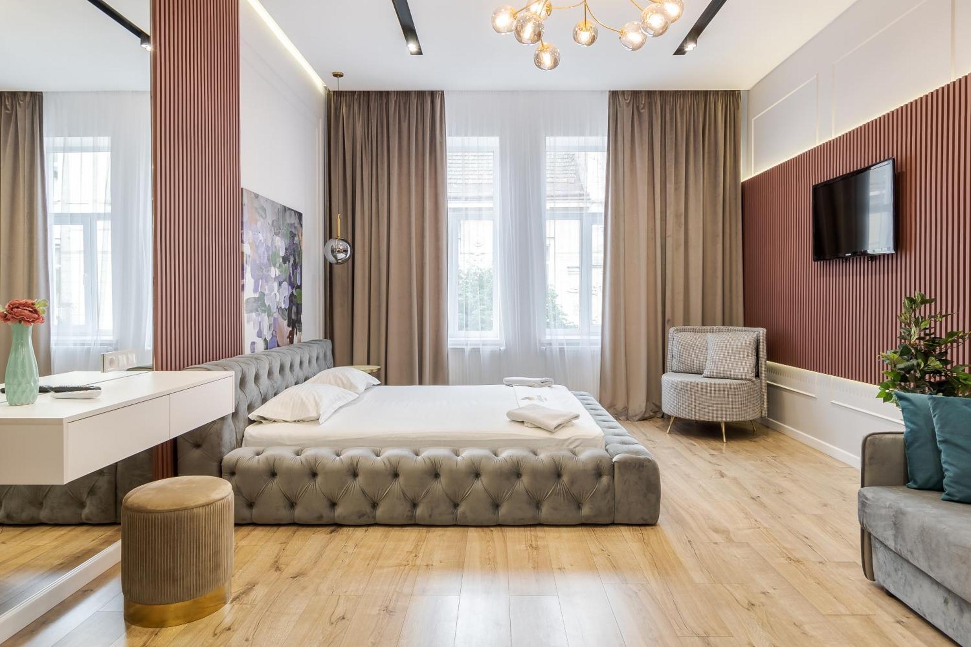 Apartment Leogrand On Leontovycha 17 *